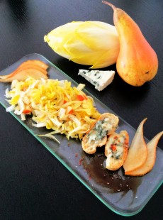 recette-salade-legere-d-endives-aux-poires-et-roquefort-toaste-kousmi-life-0113160